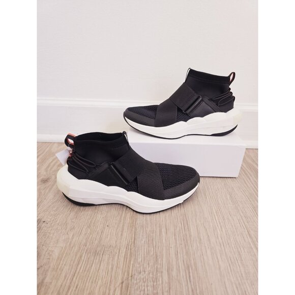 Sorel Explorer Defy Midi Sneaker Shoes 7 Womens Black White Athletic Slip On - Picture 7 of 7